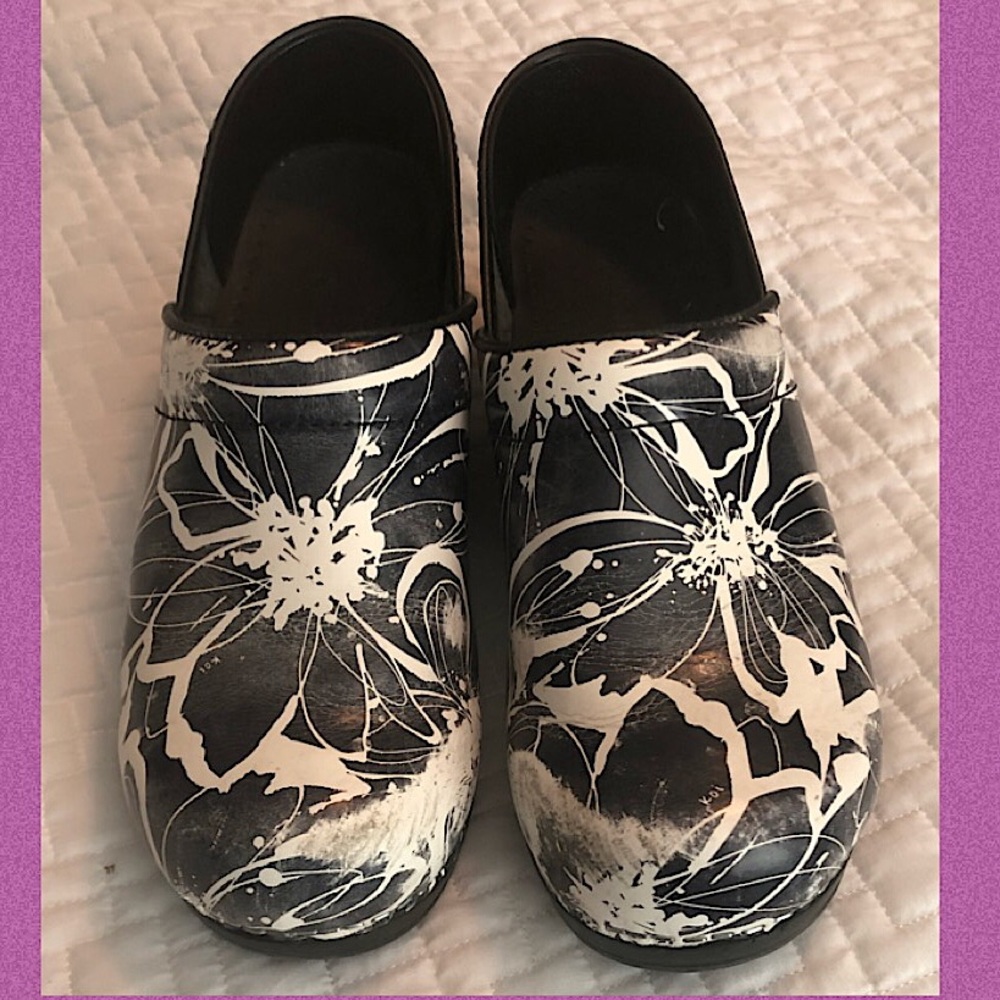 3 for $15 Koi by Sanita nursing clogs sz 39